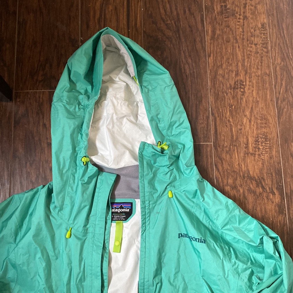 Patagonia Torrentshell Rain Jacket